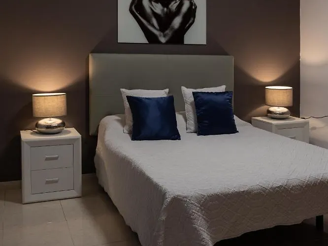 Casa Kira
